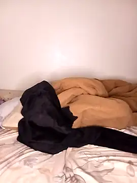 Snapshot of cath244 chatting on December 4, 2025, 11:48 pm cath244 online show from December 4, 2025, 11:48 pm