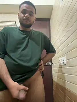 Snapshot of Noavacado_ chatting on February 2, 2026, 6:51 pm Noavacado online show from February 2, 2026, 6:51 pm