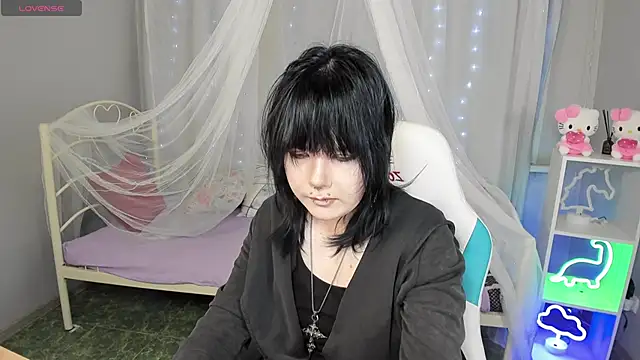 Snapshot of RamonaKlein chatting on November 29, 2025, 8:25 am RamonaKlein online show from November 29, 2025, 8:25 am