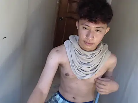 asiantwink0000 online show from January 18, 2026, 3:54 am