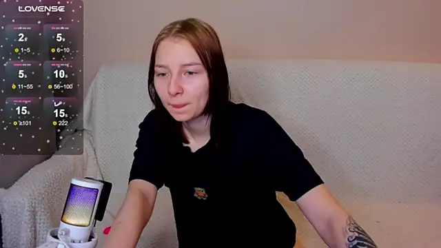 Home Fox  online show from November 28, 2025, 10:43 pm