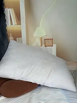 light wei online show from April 18, 2026, 4:20 pm