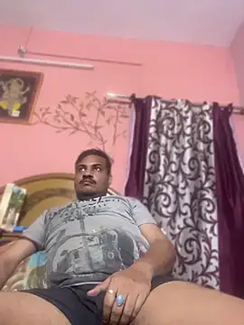 Saxymood1111 online show from April 14, 2026, 5:29 pm