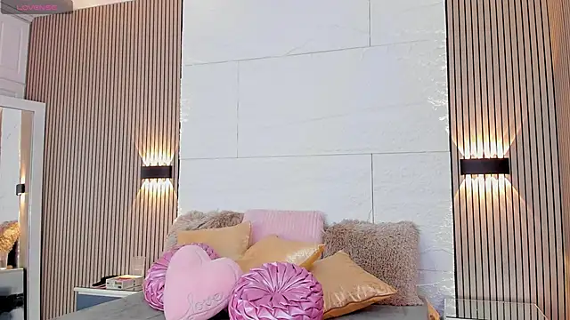 MoliBunny online show from May 21, 2026, 3:48 am