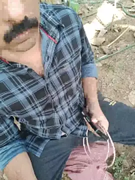 Snapshot of smgrtamil chatting on February 25, 2026, 10:48 am smgrtamil online show from February 25, 2026, 10:48 am