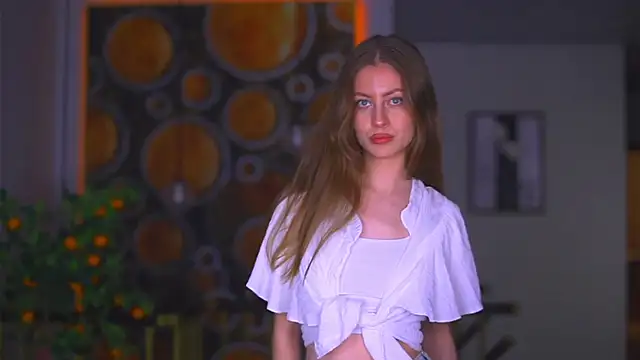 Snapshot of BellaPinneo chatting on November 30, 2025, 7:58 pm BellaPinneo online show from November 30, 2025, 7:58 pm