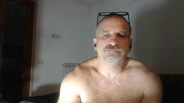 Snapshot of Mauro7788 chatting on December 20, 2025, 12:35 am Mauro7788 online show from December 20, 2025, 12:35 am