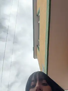 Mia fiire online show from February 8, 2026, 7:00 pm