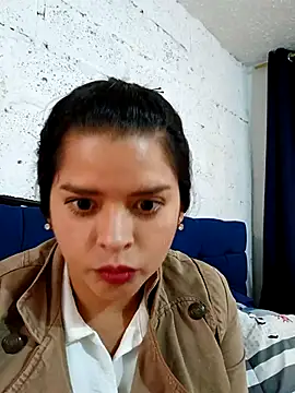 Snapshot of girlardiente93 chatting on December 4, 2025, 2:38 pm girlardiente93 online show from December 4, 2025, 2:38 pm