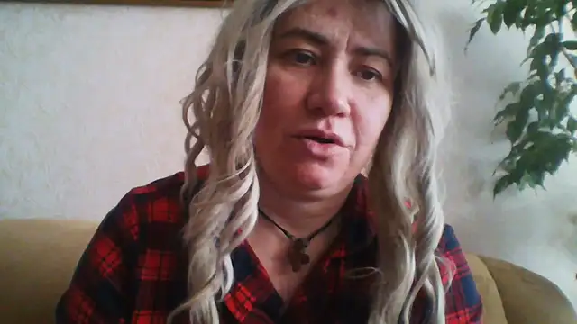 ClaireShannon online show from January 16, 2026, 11:47 am