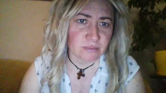 ClaireShannon online show from January 8, 2026, 5:52 pm