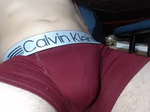 Snapshot of Kenner_Jackson chatting on December 17, 2025, 10:04 pm Kenner Jackson online show from December 17, 2025, 10:04 pm