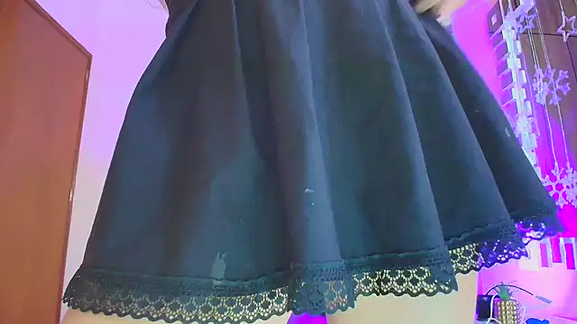 Snapshot of Doll_Dollys_ chatting on March 15, 2026, 4:30 am Doll Dollys online show from March 15, 2026, 4:30 am