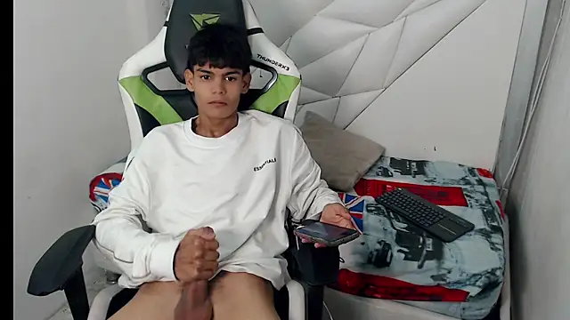 Lil babyyy  online show from December 16, 2025, 4:39 am