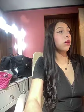 MiaScott Pink online show from December 13, 2025, 8:04 pm