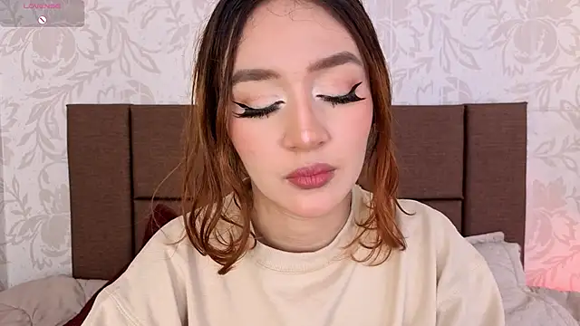 Paolagh  online show from April 18, 2026, 3:31 am