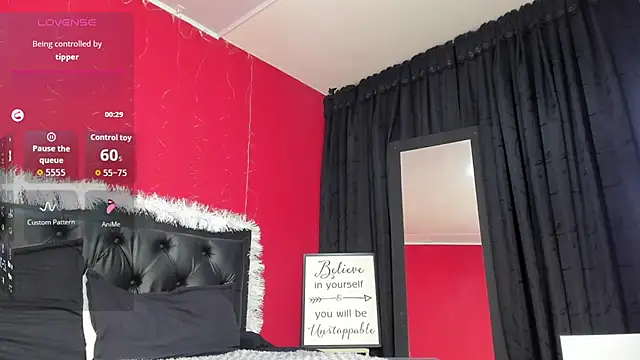 Leonis-O online show from December 20, 2025, 4:37 am