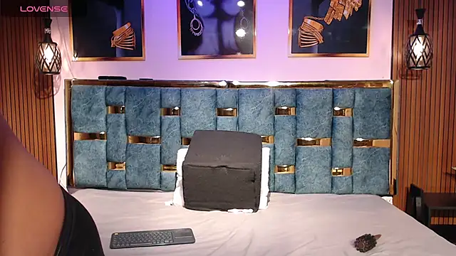  Caroline34 online show from April 1, 2026, 10:49 am