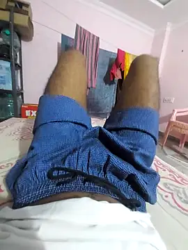 Yth24 online show from November 28, 2025, 3:28 am