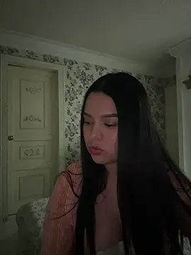 Snapshot of sweet_ruby_ chatting on May 8, 2026, 1:53 am sweet ruby online show from May 8, 2026, 1:53 am