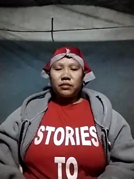 Snapshot of LeoPet2x chatting on December 18, 2025, 10:41 am LeoPet2x online show from December 18, 2025, 10:41 am