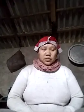 Snapshot of LeoPet2x chatting on February 3, 2026, 2:00 am LeoPet2x online show from February 3, 2026, 2:00 am