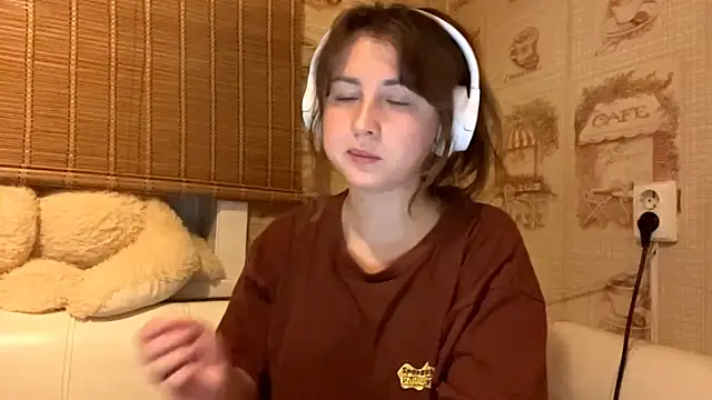 Tessa Muse online show from November 30, 2025, 3:24 pm