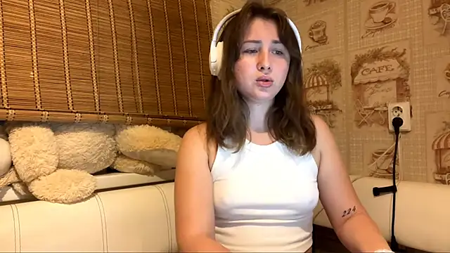 Tessa Muse online show from November 29, 2025, 3:45 pm