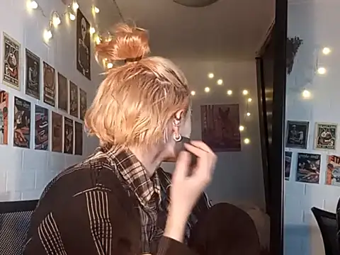 AmyGrok online show from December 2, 2025, 12:40 pm