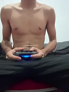 Davisuarez online show from March 4, 2026, 11:45 pm