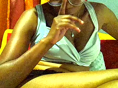 PreettyTee online show from April 16, 2026, 12:33 am