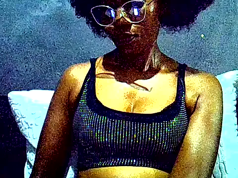 PreettyTee online show from April 18, 2026, 8:53 pm