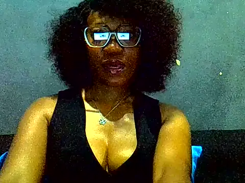 PreettyTee online show from July 17, 2026, 1:47 am