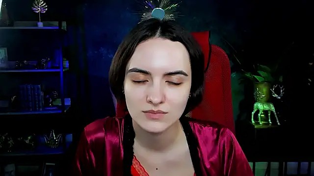 KateWillows online show from February 19, 2026, 4:31 am