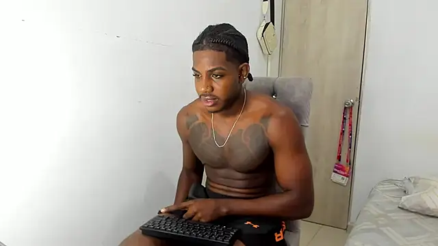 Snapshot of Darktemp_ chatting on July 19, 2026, 11:18 am Darktemp online show from July 19, 2026, 11:18 am