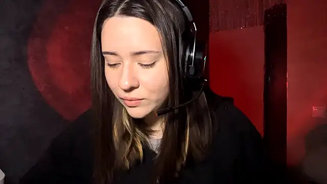 AngeliqueSulima online show from January 8, 2026, 2:12 pm