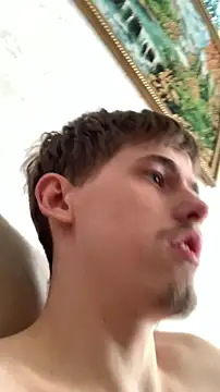 Snapshot of FreeRich chatting on February 14, 2026, 5:51 am FreeRich online show from February 14, 2026, 5:51 am