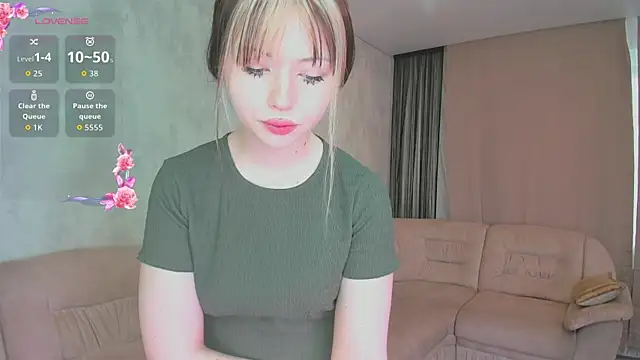 Snapshot of JaneMolane chatting on June 20, 2026, 2:22 pm JaneMolane online show from June 20, 2026, 2:22 pm