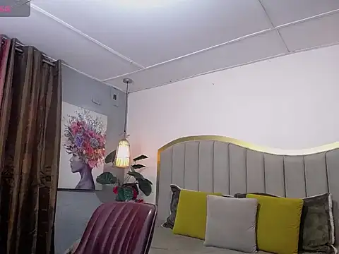 Snapshot of alyson_ethan chatting on February 4, 2026, 7:20 pm alyson ethan online show from February 4, 2026, 7:20 pm