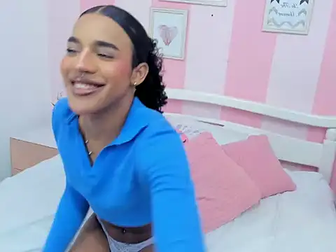 Snapshot of Amaia_Monroe chatting on December 1, 2025, 9:48 pm Amaia Monroe online show from December 1, 2025, 9:48 pm