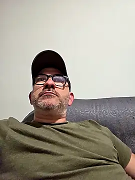 Aresal84 online show from December 2, 2025, 12:44 am