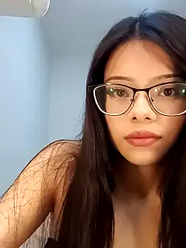 omifresita online show from June 12, 2026, 4:49 pm