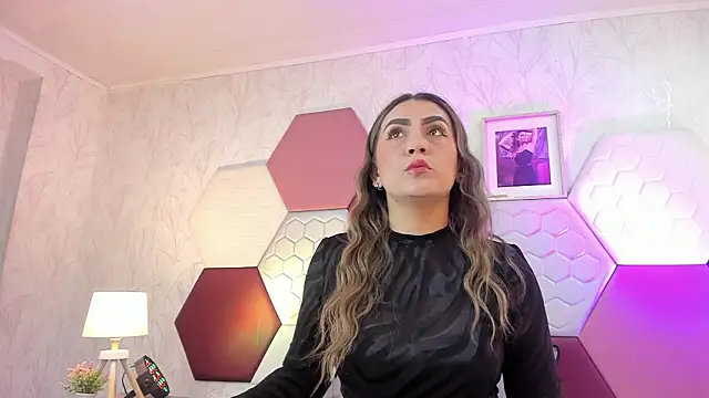 AriaRous online show from March 14, 2026, 3:18 pm