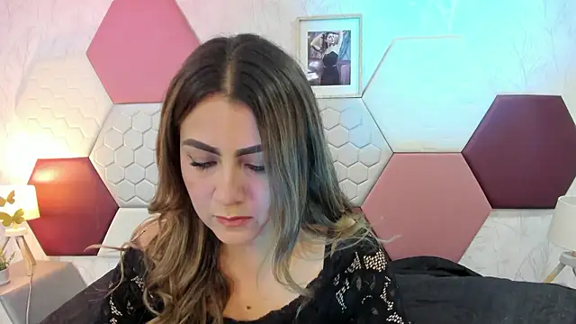 AriaRous online show from March 25, 2026, 5:12 pm