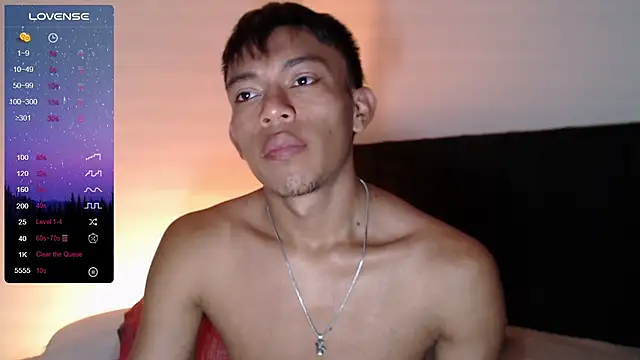 santinaughty online show from December 23, 2025, 6:34 am