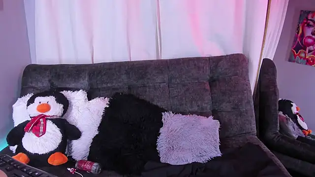 Snapshot of BonnieRitz chatting on November 30, 2025, 12:44 am BonnieRitz online show from November 30, 2025, 12:44 am