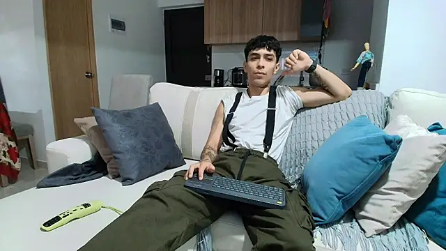 liorvante online show from January 18, 2026, 11:30 pm