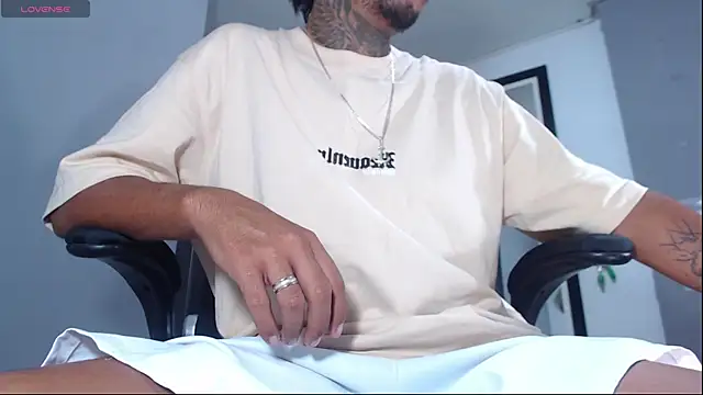 BASTIAN NICOLAS  online show from April 29, 2026, 8:04 pm