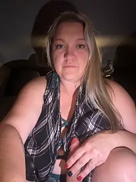 Snapshot of BustyGoddess6969 chatting on December 1, 2025, 2:34 am BustyGoddess6969 online show from December 1, 2025, 2:34 am