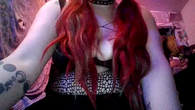 Snapshot of spunfoxxx chatting on December 22, 2025, 7:19 am spunfoxxx online show from December 22, 2025, 7:19 am